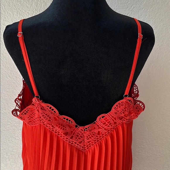 Gianni Bini Bright Red Floral Pleated Lace Trim Cami Dress 0082 - Picture 7 of 10